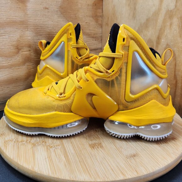 Nike LeBron James 19 Hard Hat Yellow Mens Basketball Shoes Sneakers Size 7.5 - Picture 9 of 11